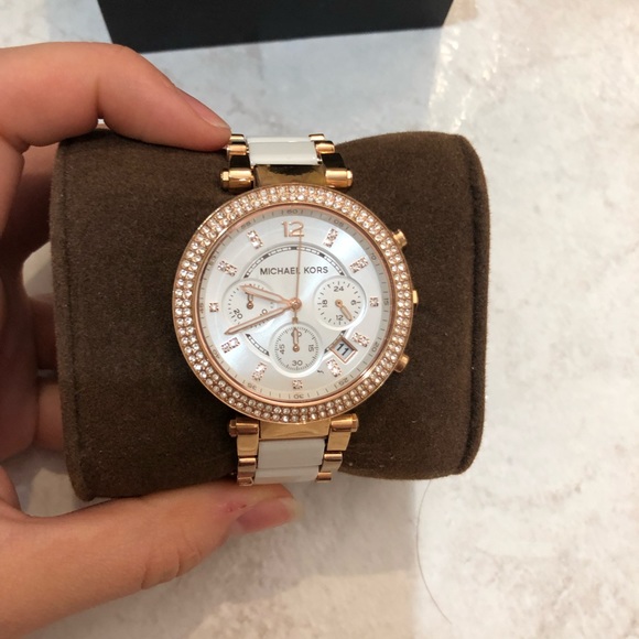 Michael Kors Watch - Picture 6 of 6